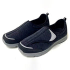 ブラック 213 / 23.0cm