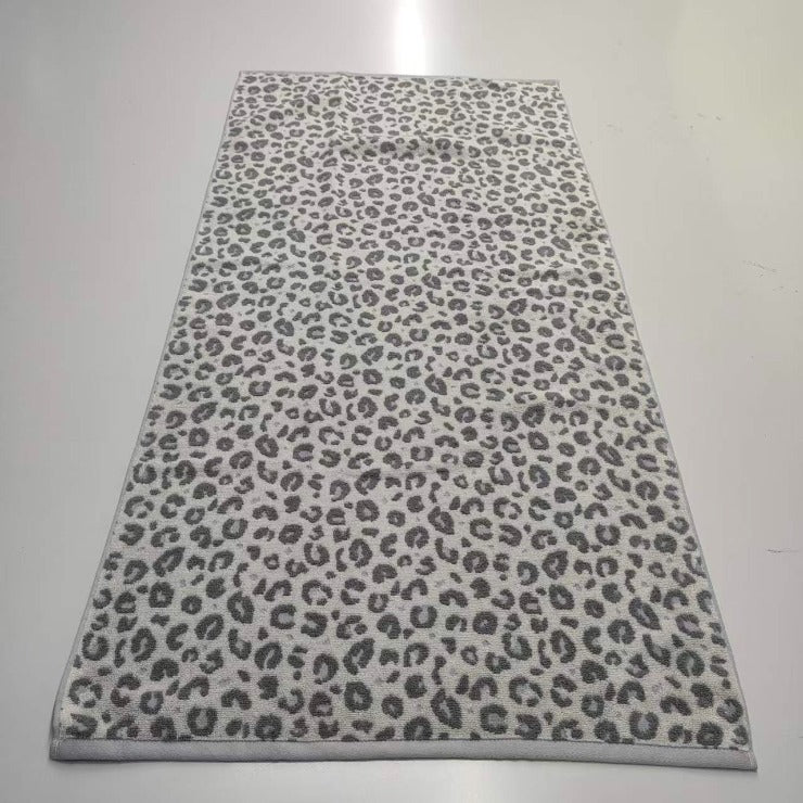 バスタオル（4つのこだわり・ヒョウ柄）