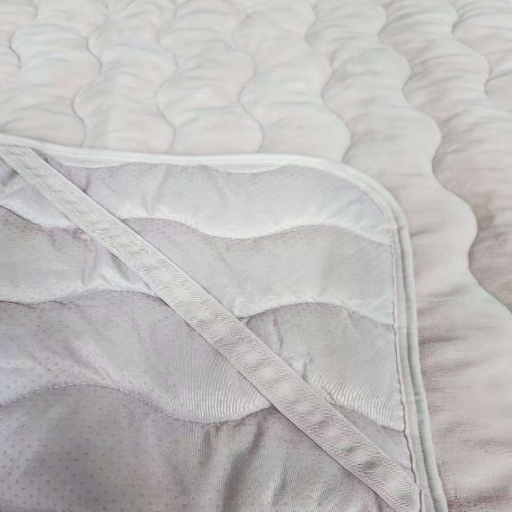 敷きパッド（シングルサイズ・FIBER HEAT）