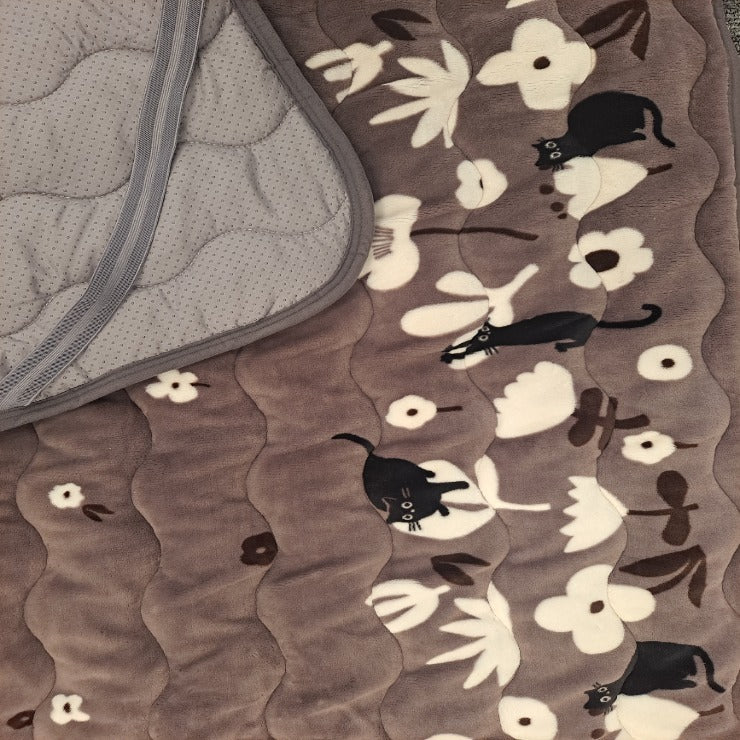 敷きパッド（シングルサイズ・FIBER HEAT）ネコ柄